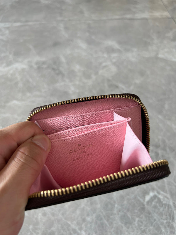 Alice Bags- Louis Vuittons  - 16018