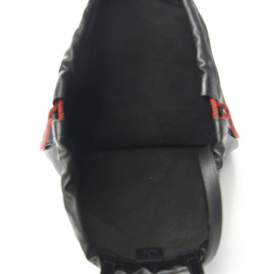 Gucci Logo-Print Drawstring Backpack in Black