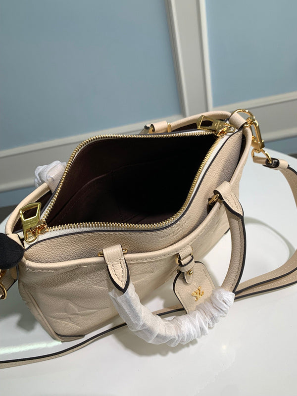 Alice bags - Louis Vuittons  - 15406