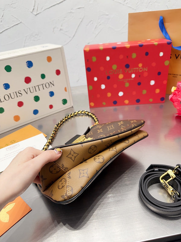 Alice bags - Louis Vuittons  - 14949