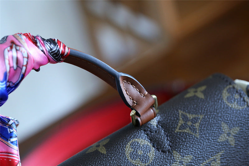 Alice bags - Louis Vuittons  - 7851