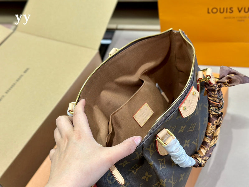 Alice bags - Louis Vuittons  - 15001