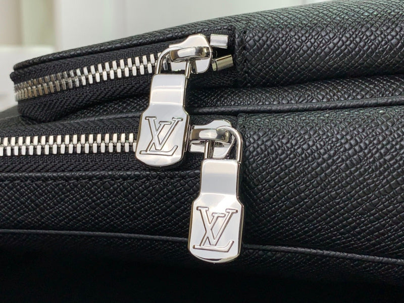 Alice Bags- Louis Vuittons  - 16214