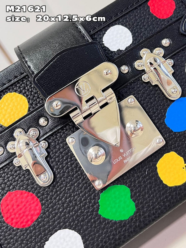 Alice bags - Louis Vuittons  - 15388