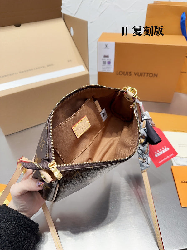 Alice bags - Louis Vuittons  - 15131