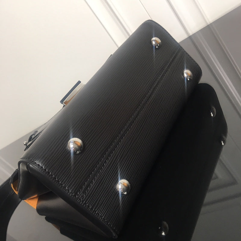 Alice Bags- Louis Vuittons  - 15859