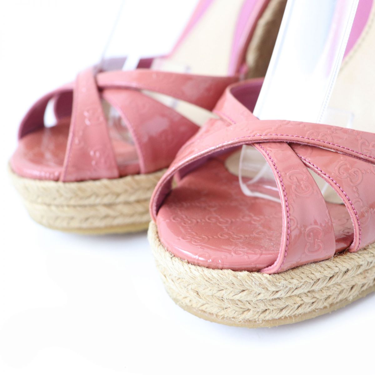 GUCCI Sandals Patent leather pink 35