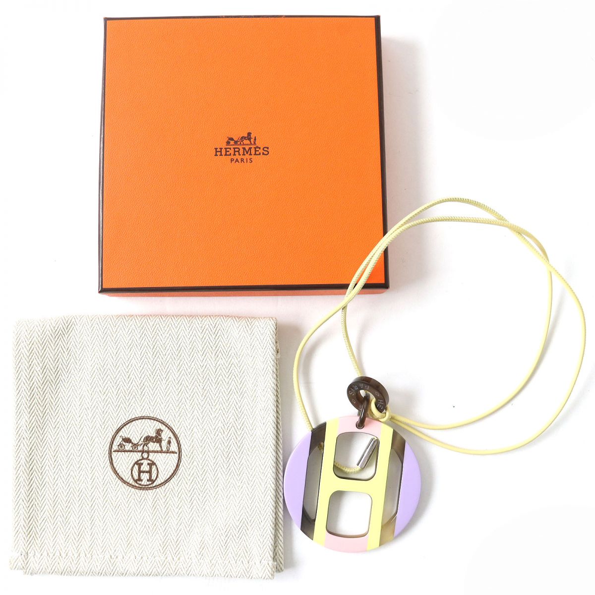 HERMES Necklace Main: Buffalo horn HYPNO (pastel yellow, etc.) Women Used