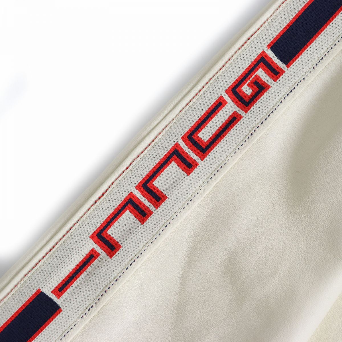 GUCCI Bomber jacket Main: Lamb leather, Main: 97% cotton, Main: 2% nylon, Main: 1% polyurethane, Part: 100% nylon Ivory mens 44 Used