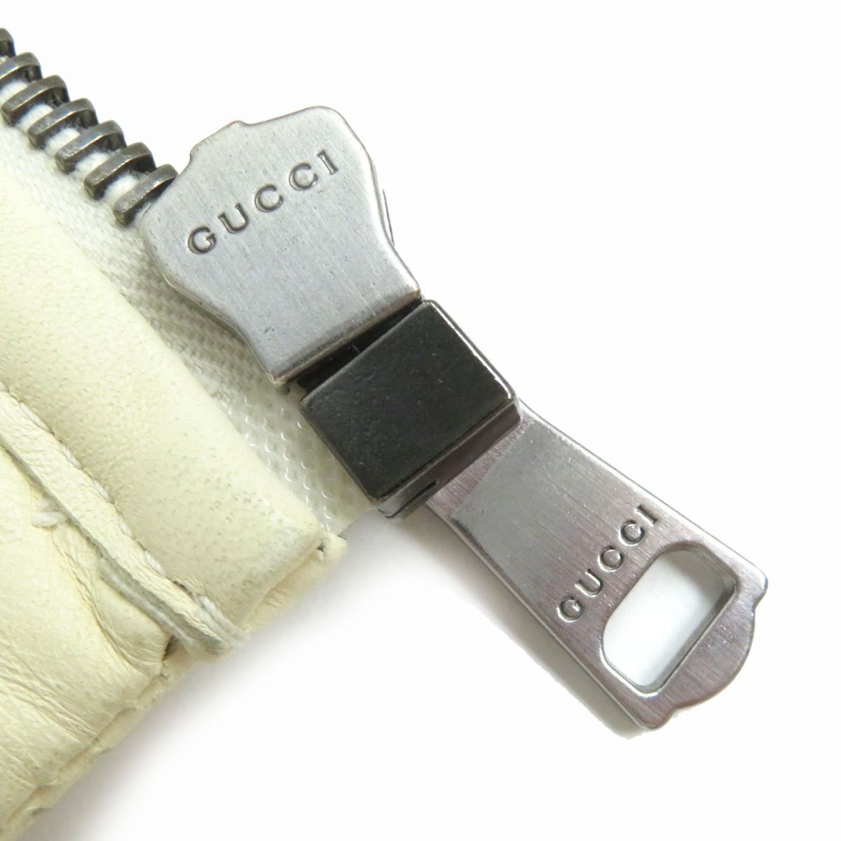 GUCCI Bomber jacket Main: Lamb leather, Main: 97% cotton, Main: 2% nylon, Main: 1% polyurethane, Part: 100% nylon Ivory mens 44 Used