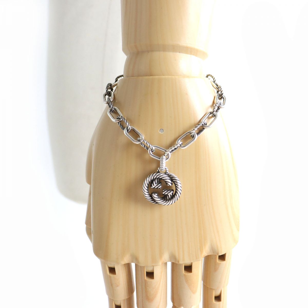 GUCCI bracelet Main�FAG925 Silver mens 18 Used