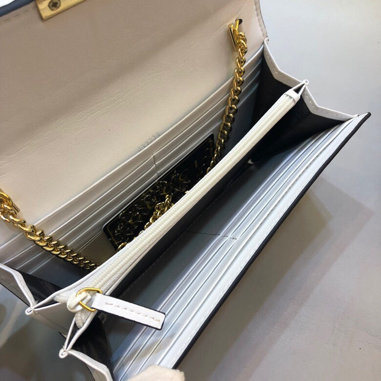 Gucci   Luxury Bags  1361