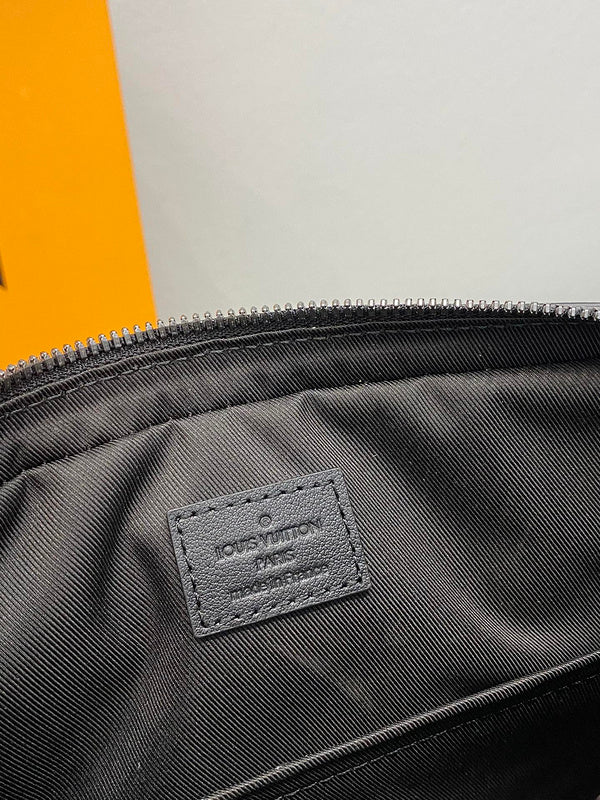 Alice Bags- Louis Vuittons  - 16244