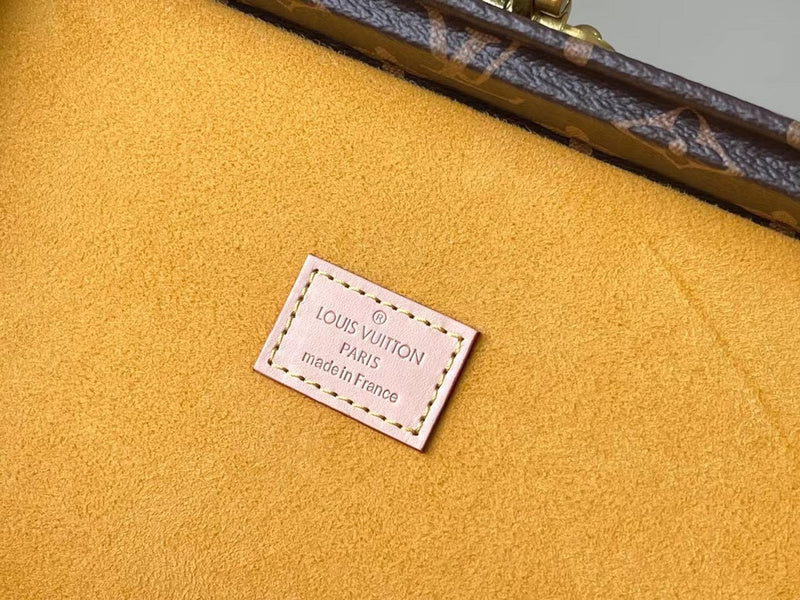 Alice Bags- Louis Vuittons  - 16184