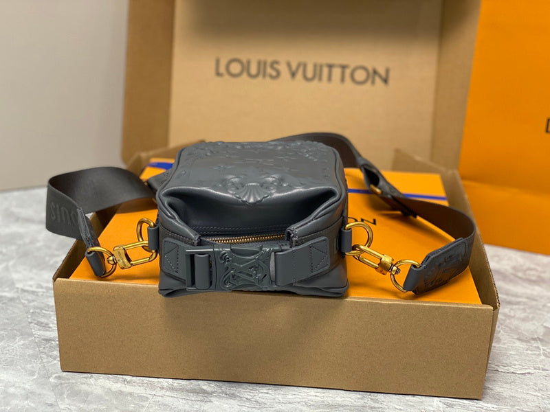 Alice bags - Louis Vuittons  - 15480