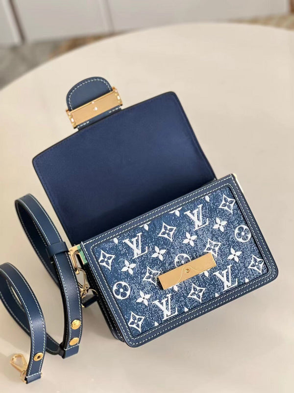 Alice Bags- Louis Vuittons  - 16498