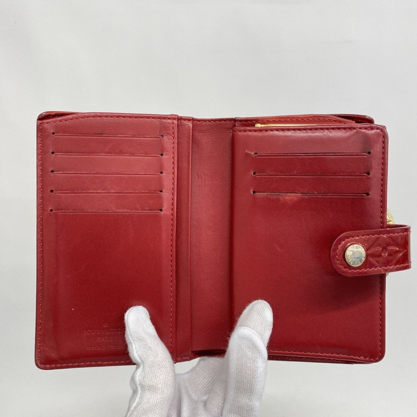 Louis Vuitton  Wallet (Bi-Fold)