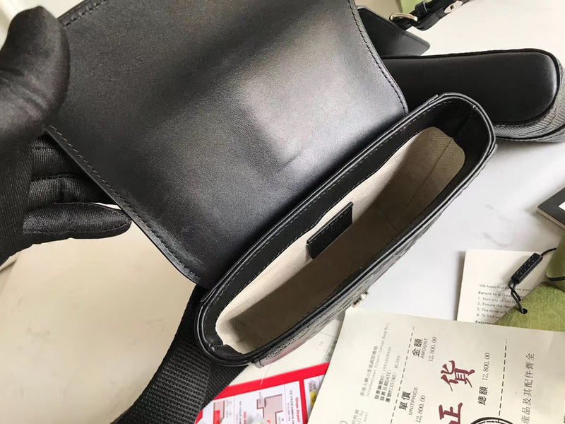 Gucci   Luxury Bags  1054