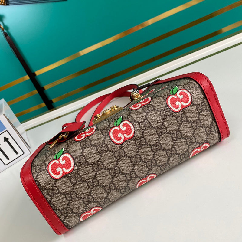 Gucci   Luxury Bags  1383