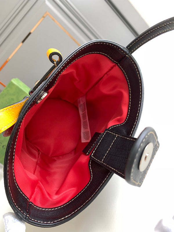 Gucci   Luxury Bags  979