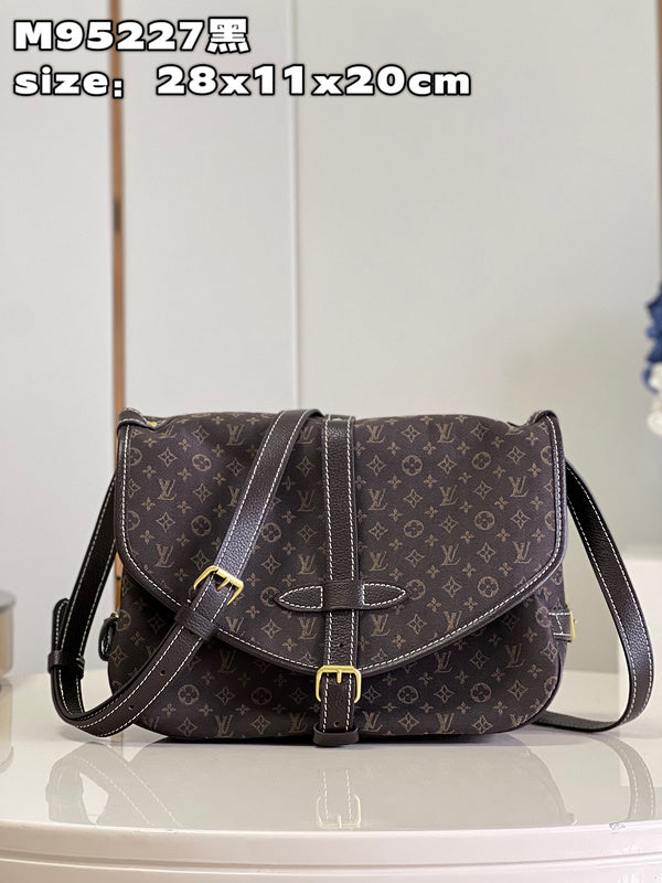 Alice Bags- Louis Vuittons  - 15908