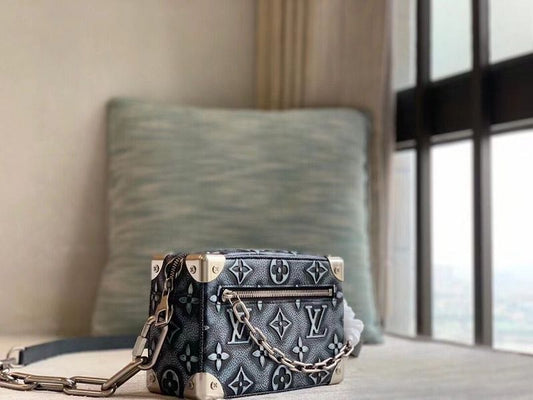 Alice  Bags- Louis Vuittons  - 15923