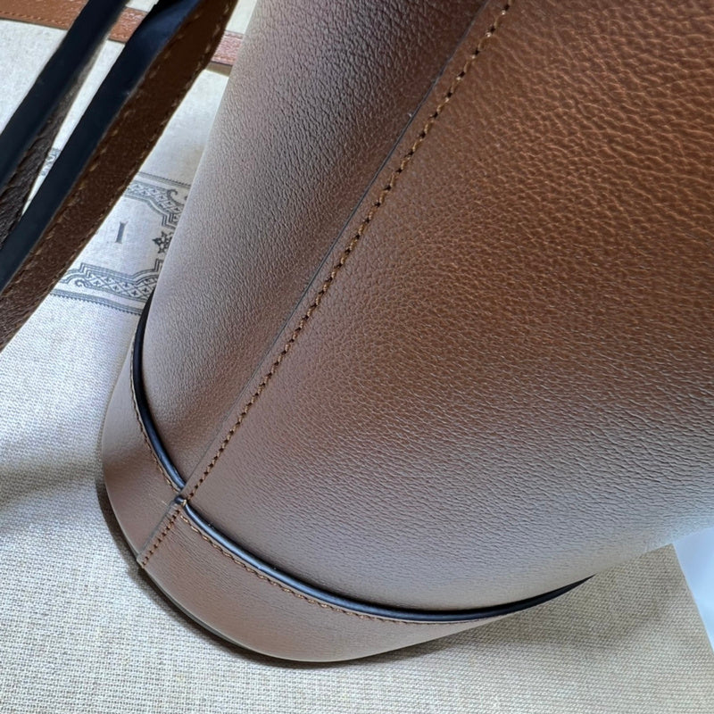 Gucci  Luxury -  Bags - 587
