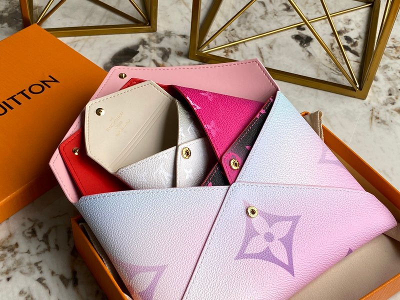 Alice Bags- Louis Vuittons  - 16739