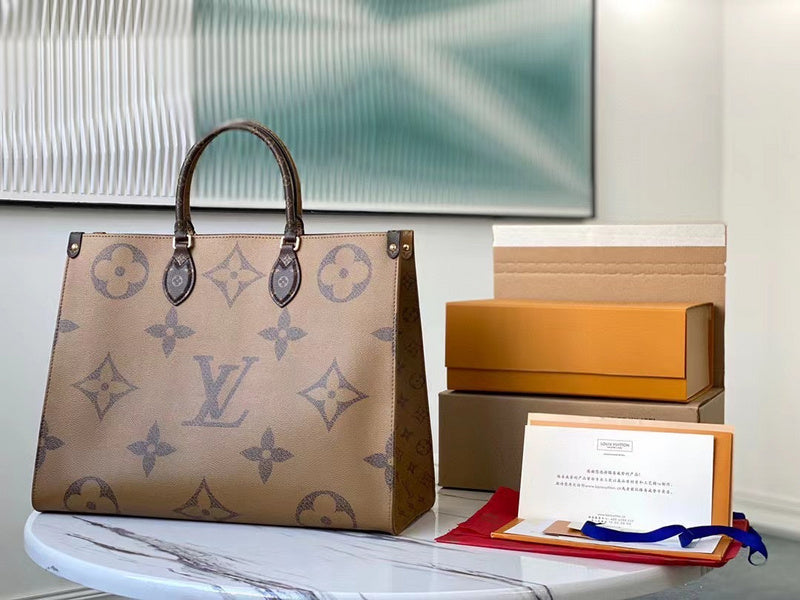 Alice Bags- Louis Vuittons  - 16569