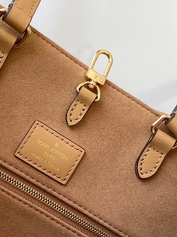 Alice Bags- Louis Vuittons  - 16436