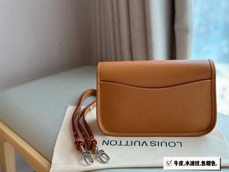 Alice bags - Louis Vuittons  - 14935
