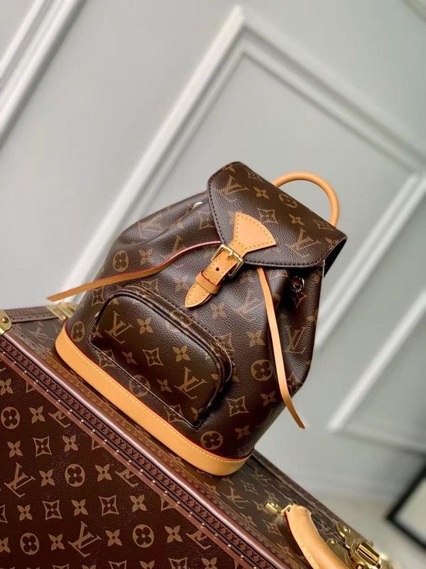 Alice Bags- Louis Vuittons  - 15964