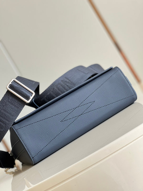 Alice Bags- Louis Vuittons  - 16128