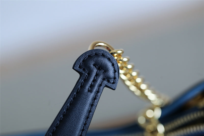 Alice bags - Louis Vuittons  - 7929