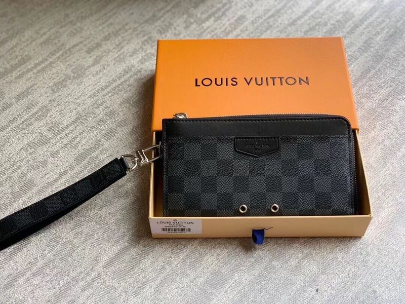 Alice Bags- Louis Vuittons  - 16325