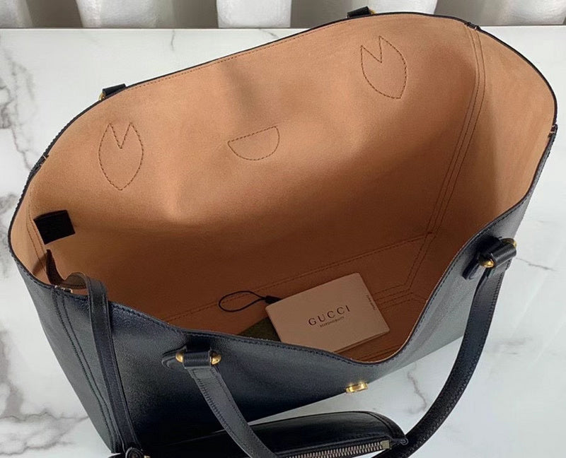 Gucci   Luxury Bags  1011