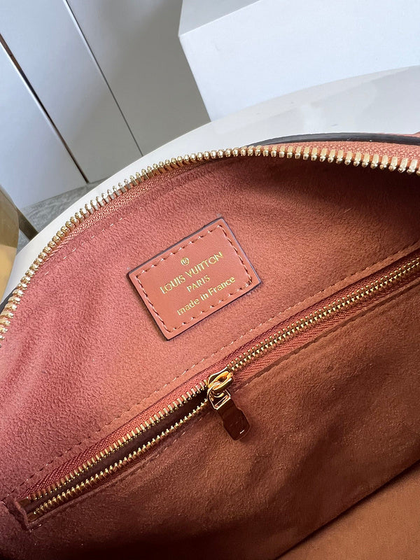 Alice Bags- Louis Vuittons  - 16307