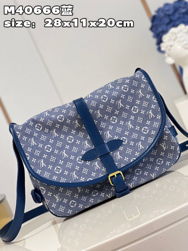 Alice Bags- Louis Vuittons  - 15907