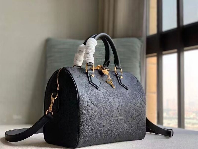 Alice bags - Louis Vuittons  - 15684