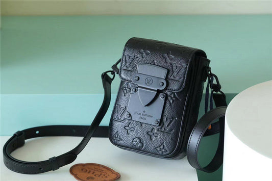 Alice bags - Louis Vuittons  - 10084
