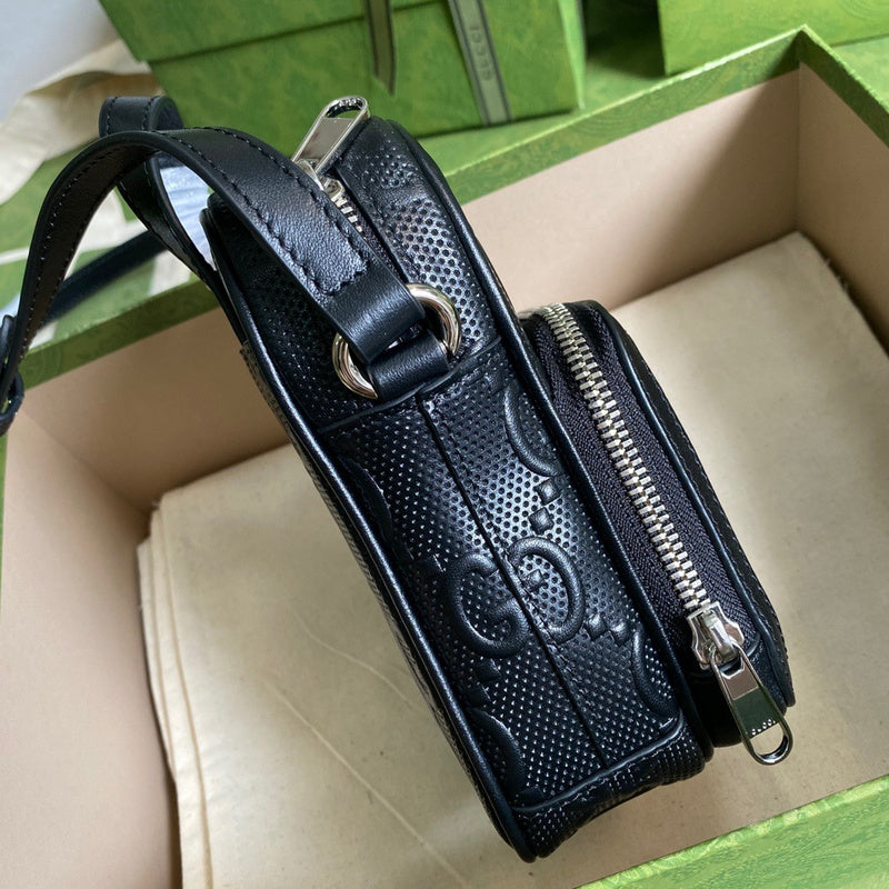 Gucci   Luxury Bags  1001