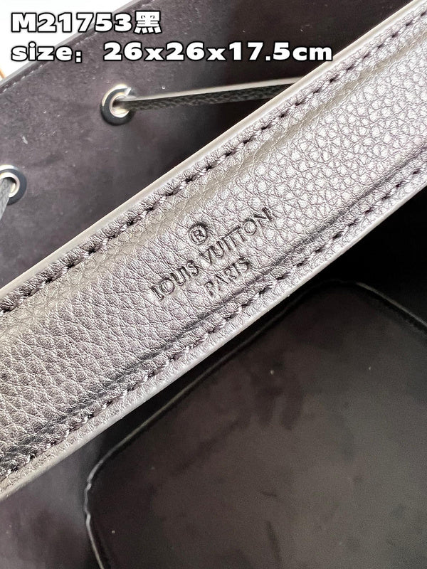 Alice Bags- Louis Vuittons  - 15918