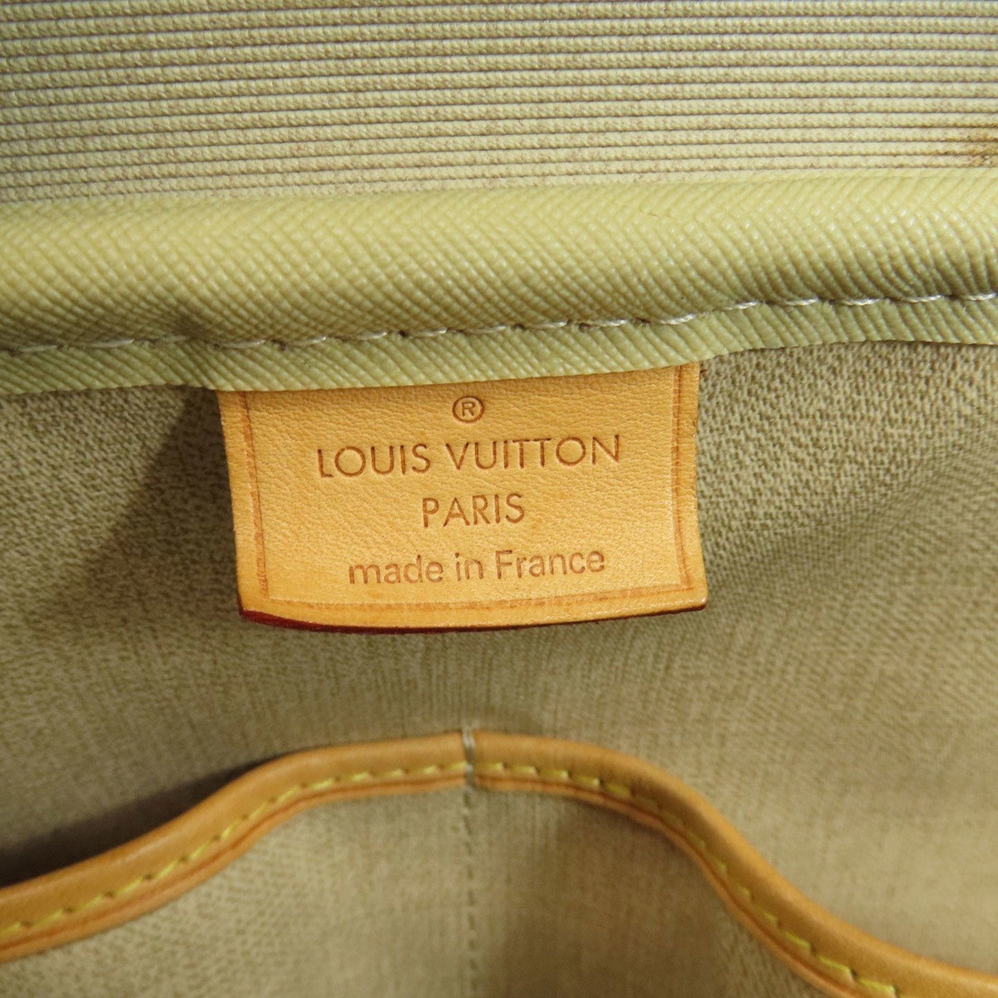Louis Vuitton   Handbag