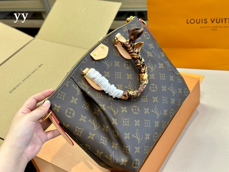 Alice bags - Louis Vuittons  - 15001