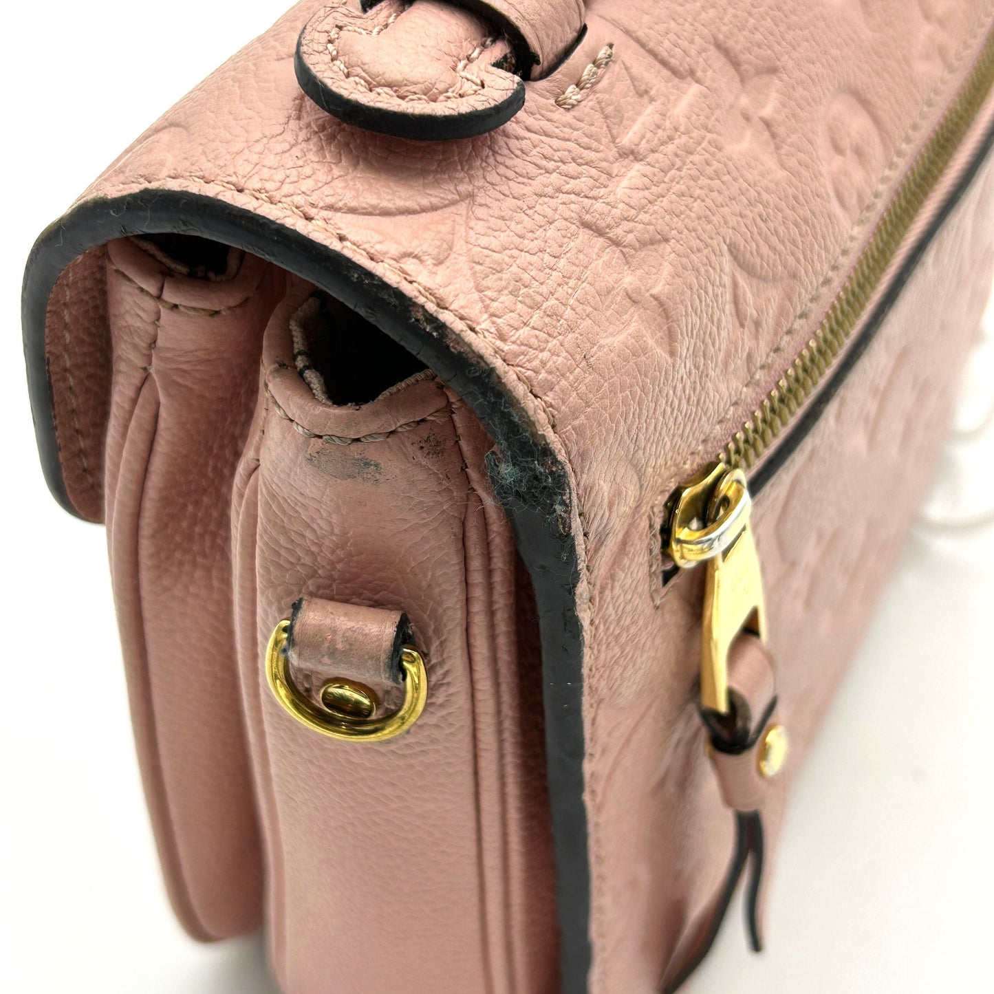 LOUIS VUITTON Empreinte Pochette Metis Rose Poudre LA24872
