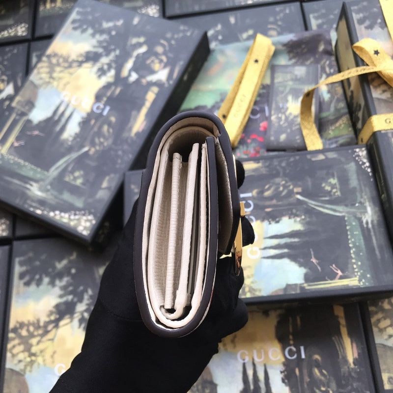 Gucci   Luxury Bags  887