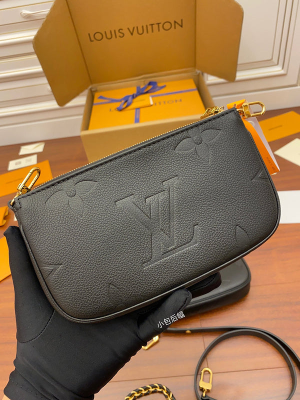 Alice Bags- Louis Vuittons  - 16292