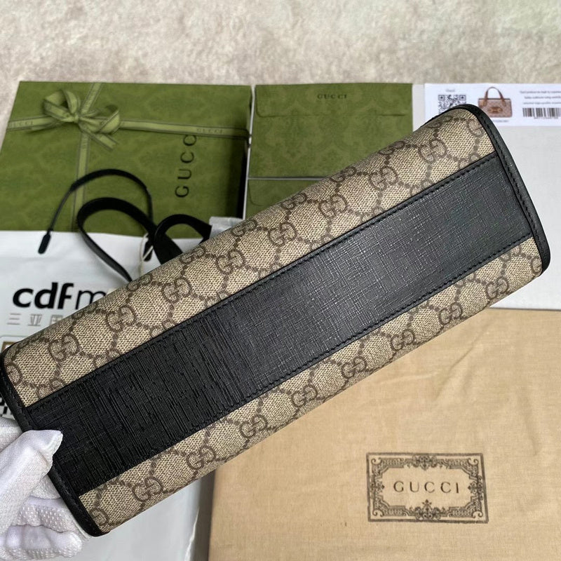 Gucci   Luxury Bags  1071
