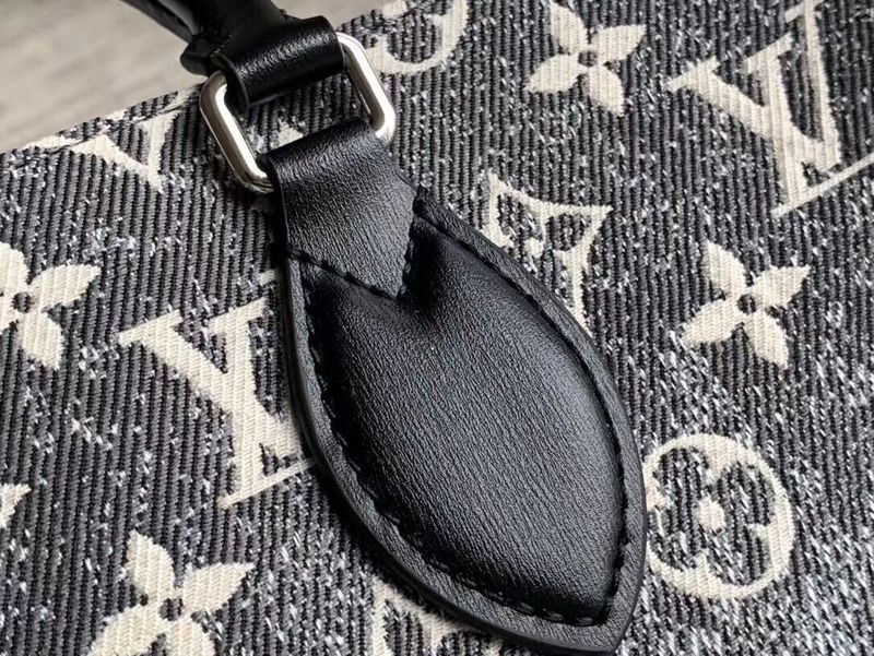 Alice Bags- Louis Vuittons  - 16022
