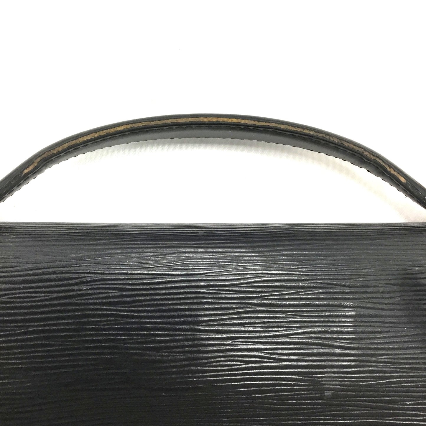 Handbag Designer By Louis Vuitton  Size: Medium